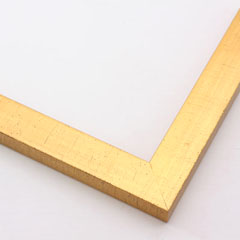 This high shine, gold foil frame features a flat, slim profile.  A brushed finish reveals subtle lines and faint black spattering gives an antique look.  The final effect is simple, yet glamorous.

1 " width: ideal for small- to medium-size images.  Suited to oil or watercolour paintings, prints, and abstract or nature photographs.